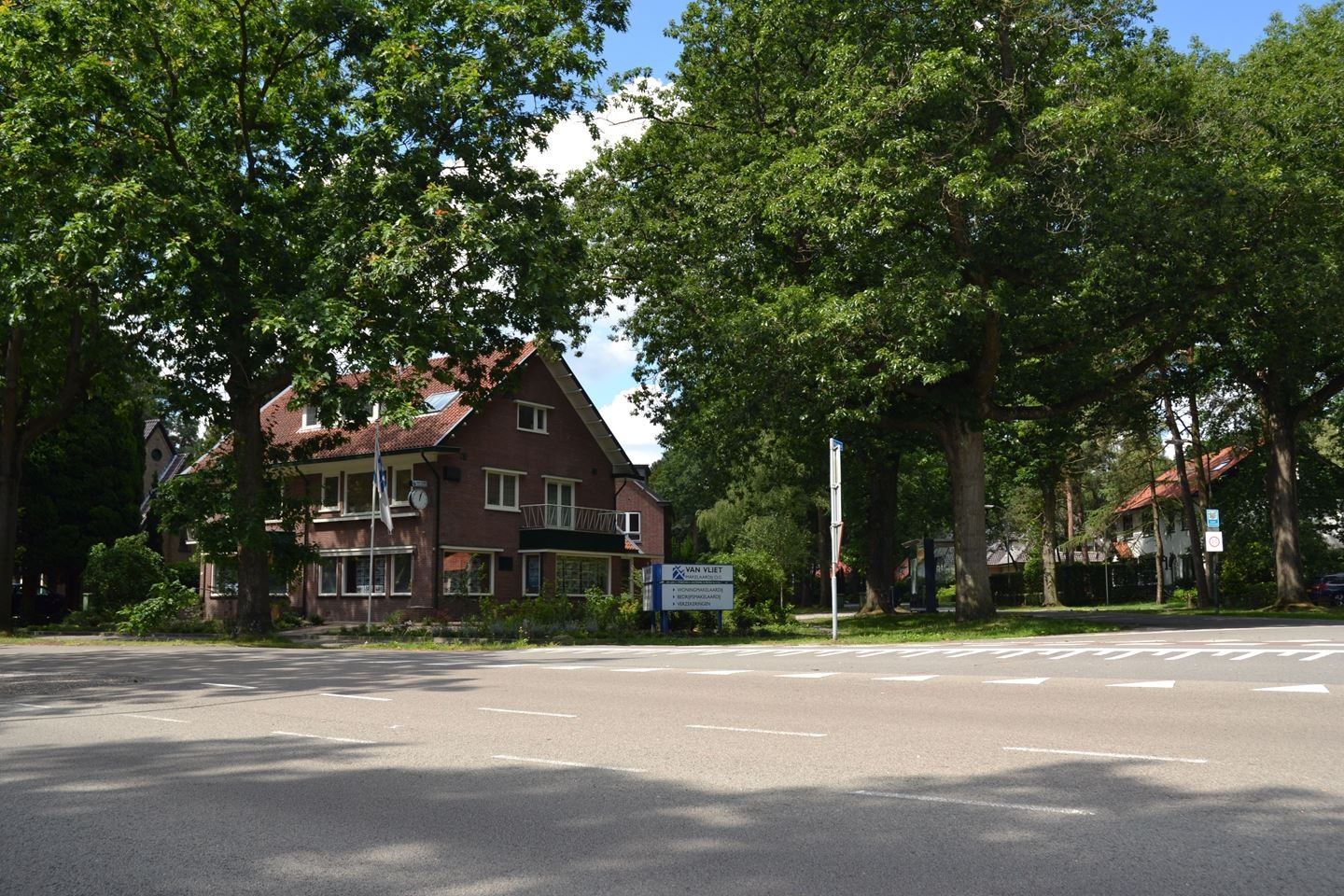 Van Vliet Makelaardij O.G.