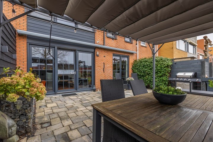 Tussenwoning te koop: Bossa Novastraat 89, Purmerend