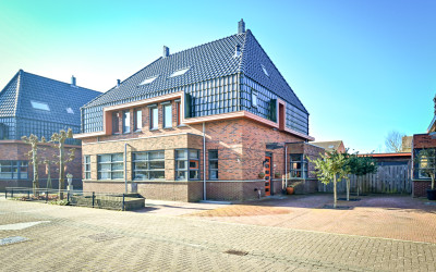 J M van der. 19