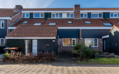 De Wieken 33