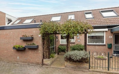 Tjalkstraat 12