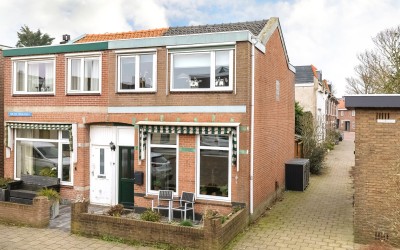 Van der Zwa. 17