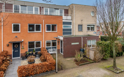 Tjalkstraat 4