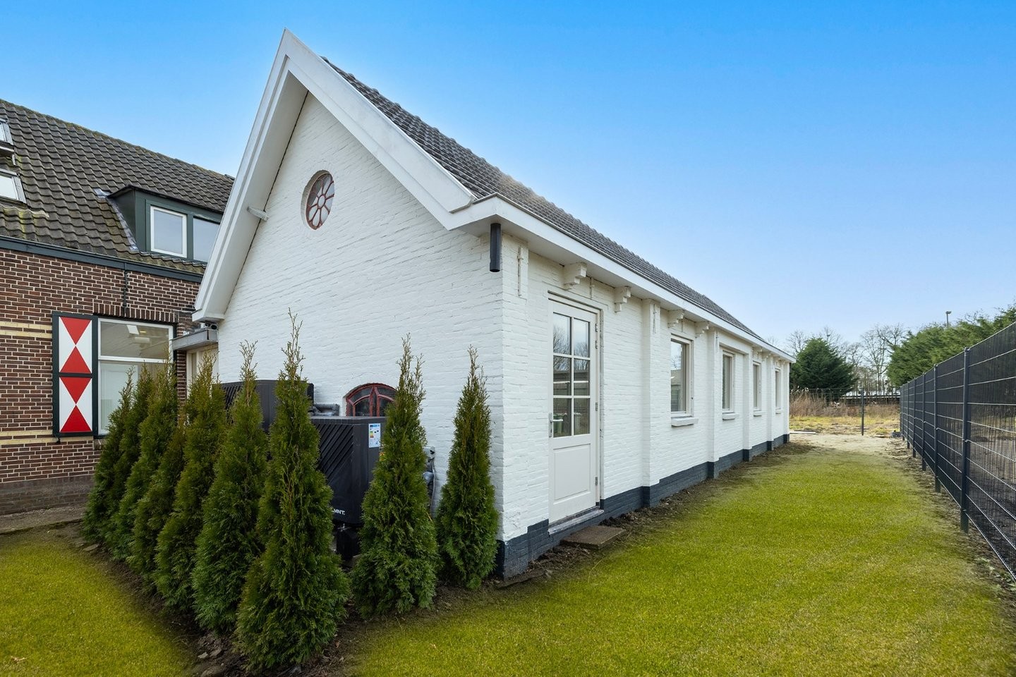 Vrijstaande woning te koop: van Ruysdaellaan 1, Leidschendam