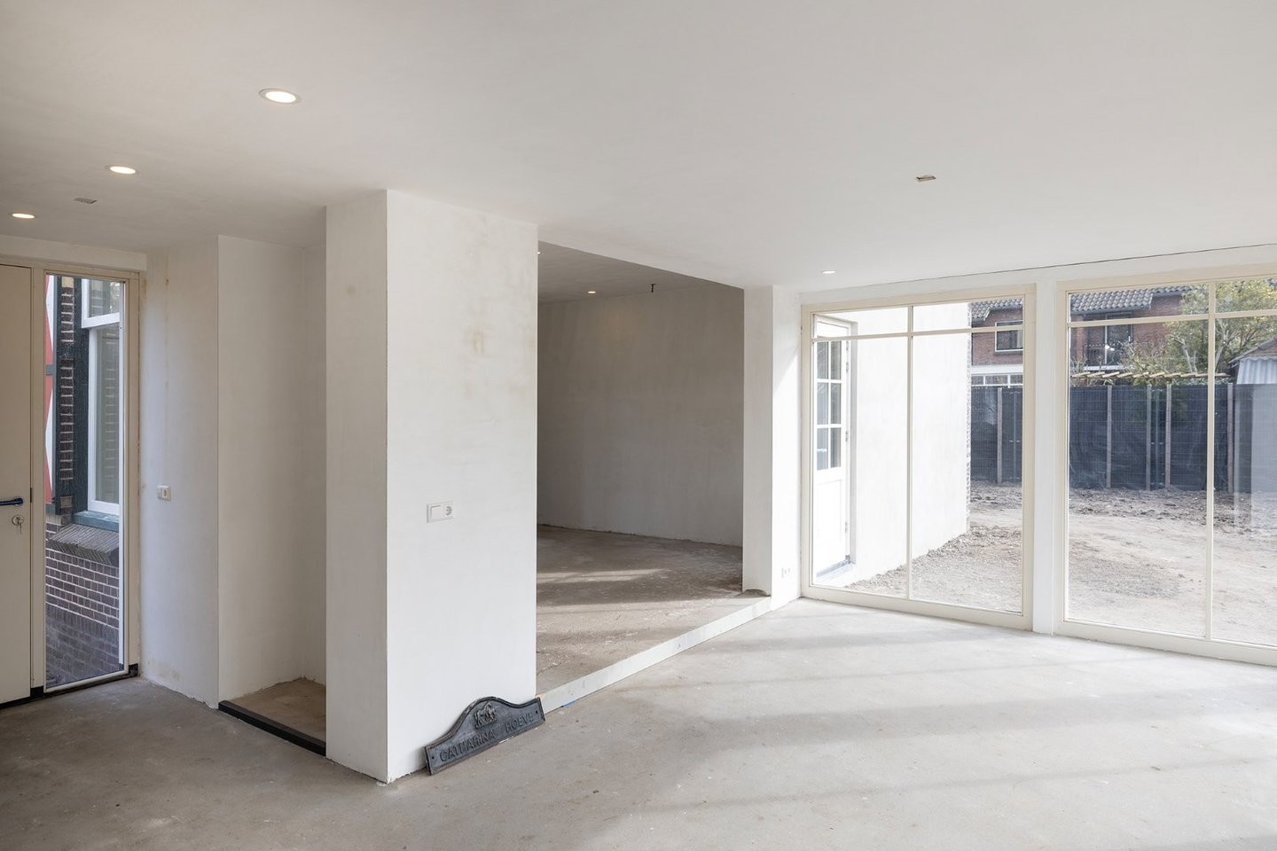 Vrijstaande woning te koop: van Ruysdaellaan 1, Leidschendam
