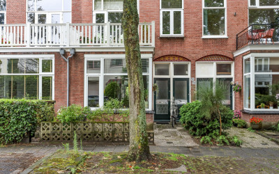 Koninginnel. 98