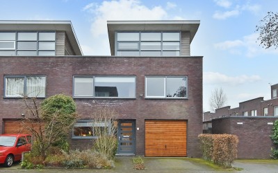 Achtmanstraat 1