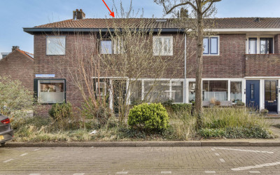 Eerste Hier. 100