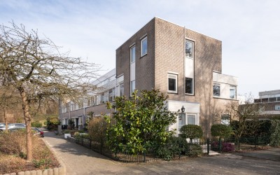 Van Leeuwen. 114