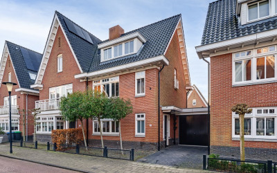 Coniferenhout 19
