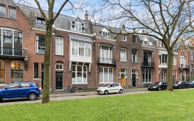 Voorschoter. 100