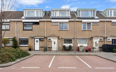 Adenstraat 8