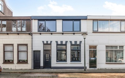 Zalmstraat 9