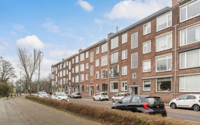 Delftseveer. 13-D