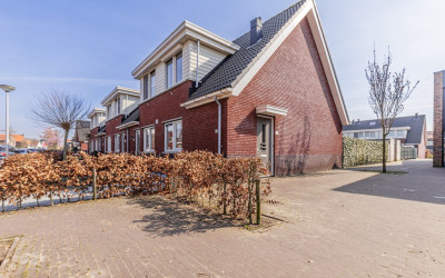 van Koetsve. 17-A