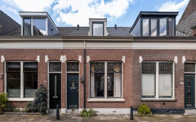 Binnen Wale. 171