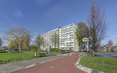 H. Kamerlin. 79
