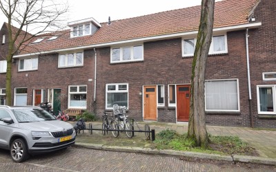 Van der Mon. 121