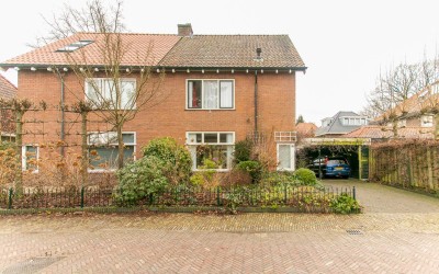 Borneostraat 17