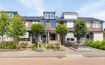 Parallelweg 97