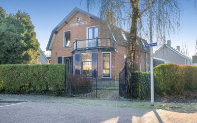 Middelweg 63