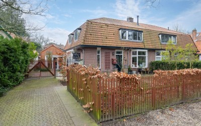 Melvill van. 2