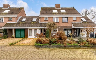 Dorpsstraat 56