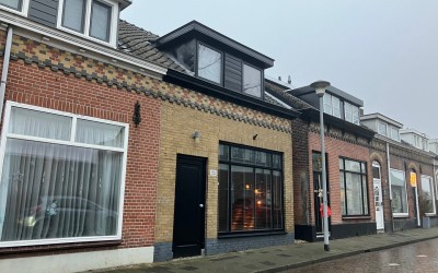Voor de Kij. 25