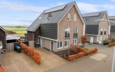 Grote Vuurv. 30