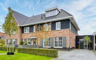 Hoevesteins. 24