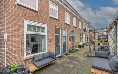 Leeuwenhofje 22