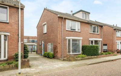 Burg. Gaarlandtstraat 12