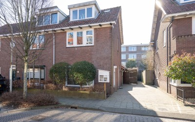 Burg. Gaarlandtstraat 54
