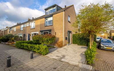 Prins Bernhardstraat 2