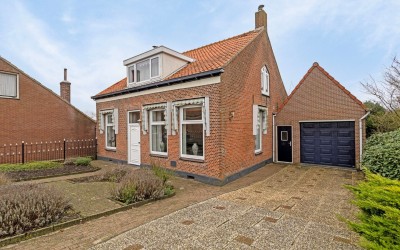 Damstraat 144