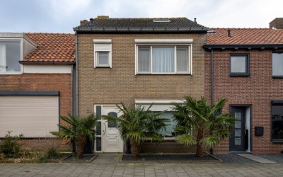 Burgemeester I. van Houtestraat 38