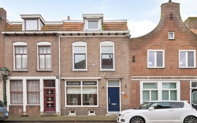 Koninginnes. 12