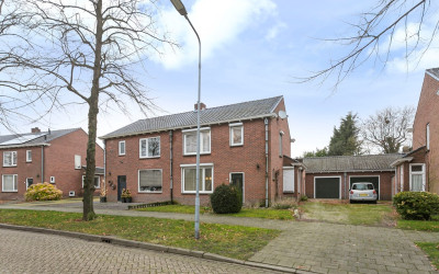 Van Hovestraat 11
