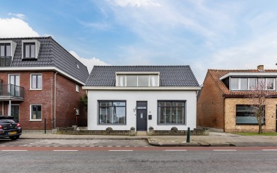 Burgemeester van Loonstraat 18