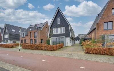 Donkerstraat 126