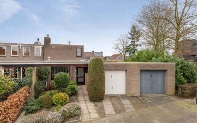 Koperwiek 28