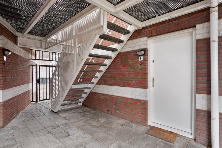 Appartement te koop: Leharstraat 6A, Tilburg