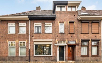 Zuid-Ooster. 6