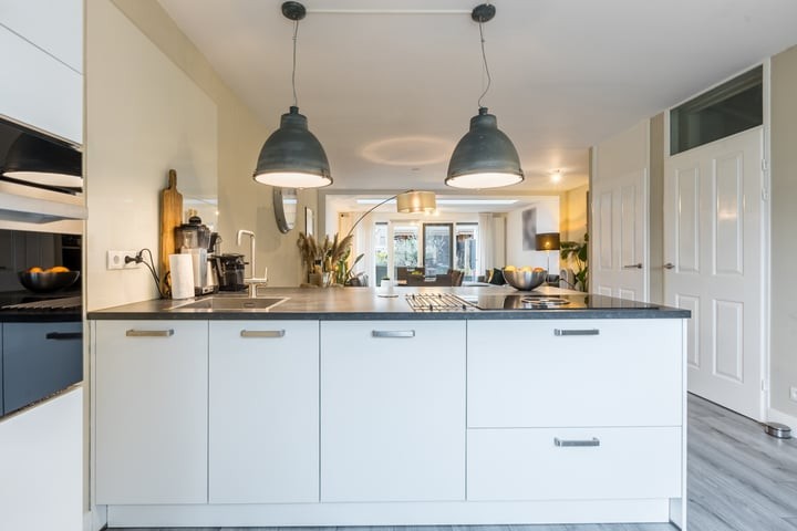 Tussenwoning te koop: Midwoldestraat 19, Tilburg