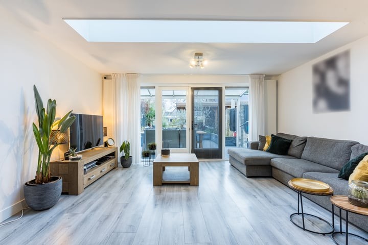 Tussenwoning te koop: Midwoldestraat 19, Tilburg