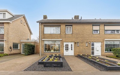 Spoorbaan 44
