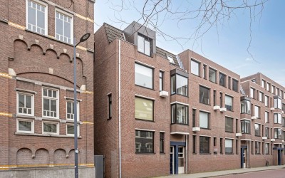 Sint Joseph. 60