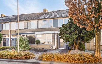 Maximiliaan van Oostenrijkstraat 6