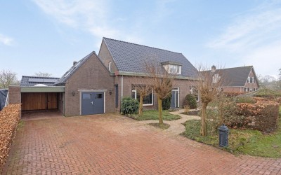 Grotestraat 32