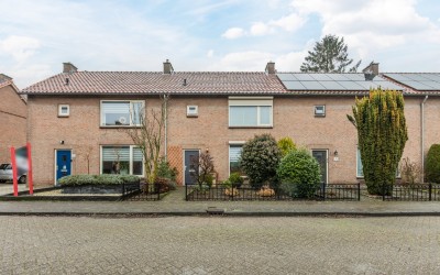 Middelveld 8